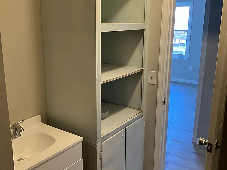 426 W Columbus St — Photo 13