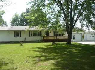 1268 SE 771st Rd, Windsor, MO 65360