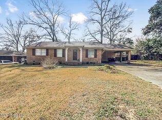 4 Oakhurst Dr, Natchez, MS 39120