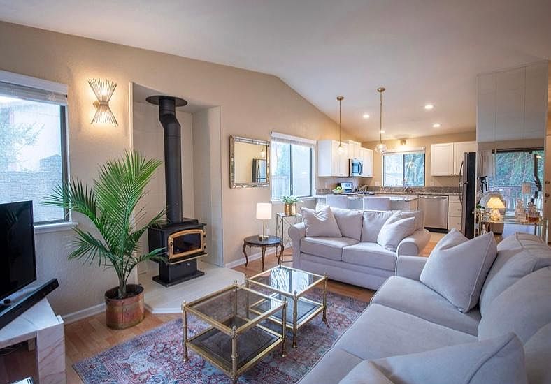 3890 Levitt St, Bellingham, WA 98226 Zillow