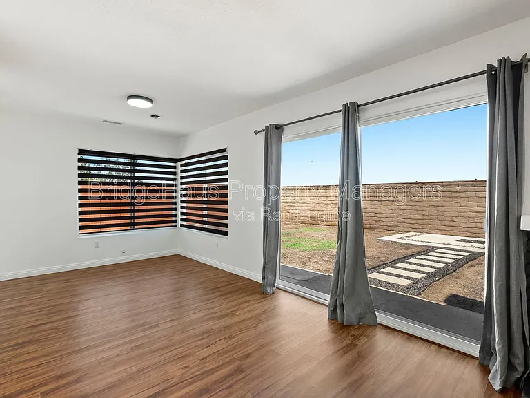 11004 Collinwood Dr — Photo 10