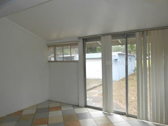 5th image of 605 Julius T Horney Dr
