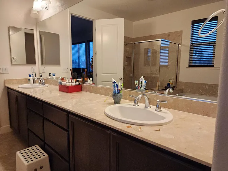 5684 Saratoga Cir — Photo 31