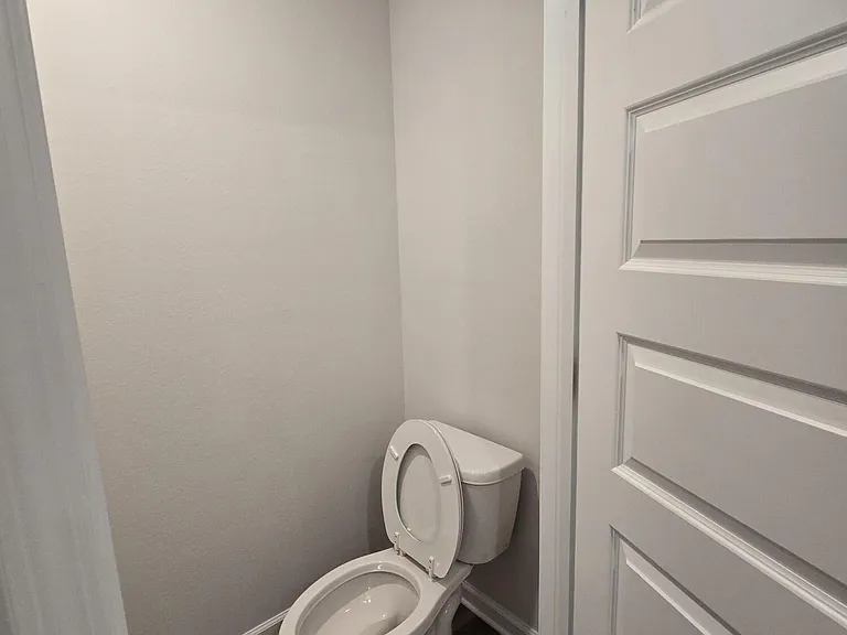3128 Breezy Bay Ct — Photo 11