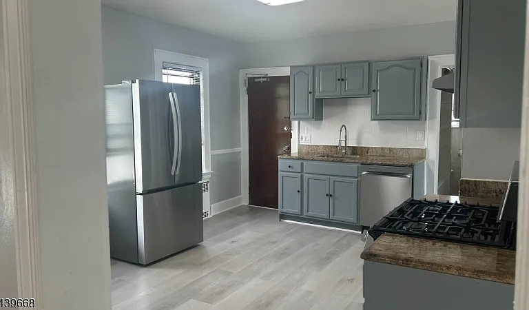 73 Lakewood Ter — Photo 16