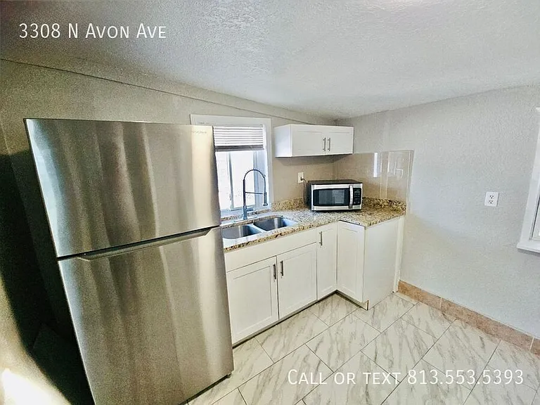 3308 N Avon Ave — Photo 11