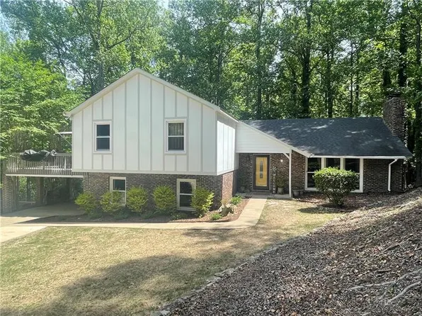 4 Cumberland Cir, Phenix City, AL 36867