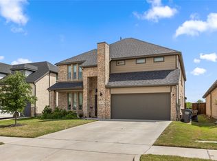 646 Olympic Way, Red Oak, TX 75154