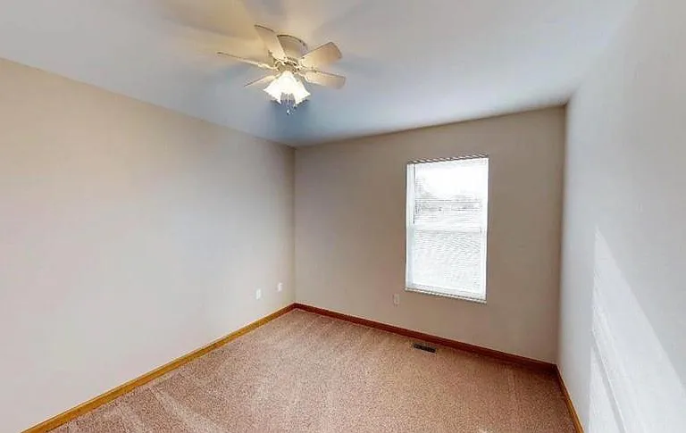 403 Jillian Dr — Photo 6