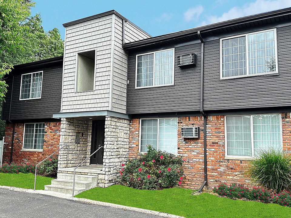 1 bedroom apartment with updates like vinyl wood plank flooring, ultra-modern bath, subway tile.