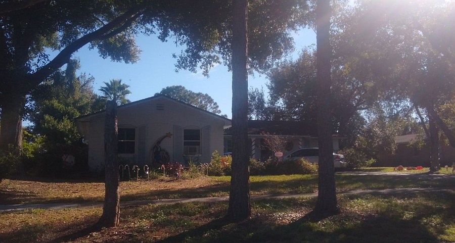 1st image of 5815 Briar Dr