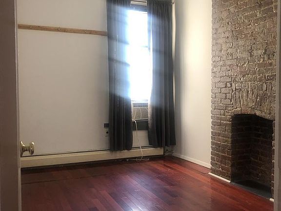 5th image of 303 Throop Ave APT 2R