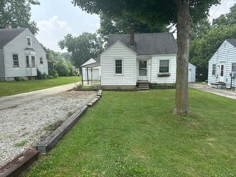 6275 Hamilton Middletown Rd — Photo 2