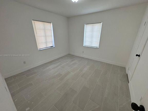 3rd image of 6500 NE 1st Pl