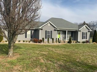 375 Sunday Silence Ct, Bowling Green, KY 42101