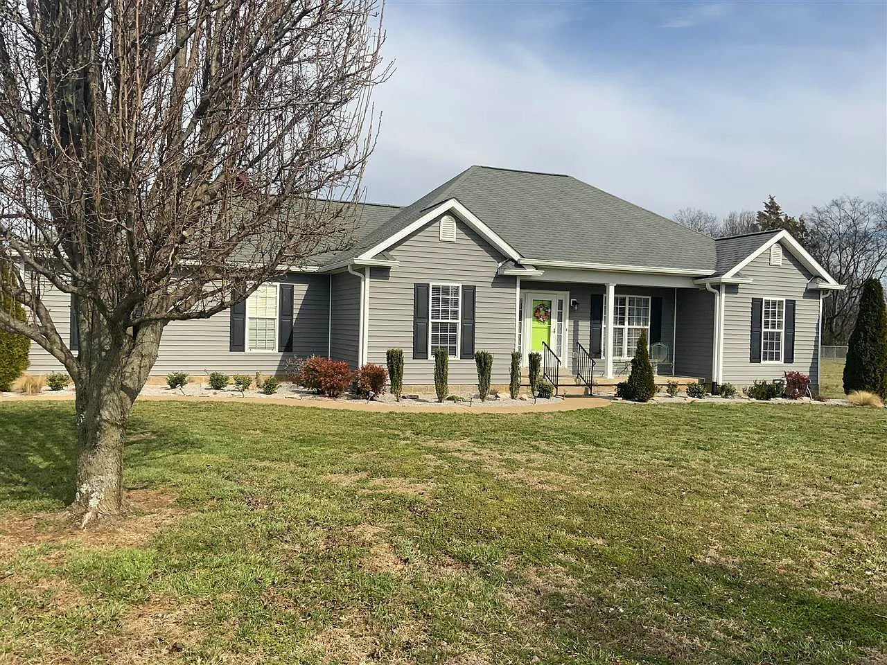 375 Sunday Silence Ct photo 1