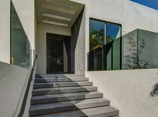 1823 N Doheny Dr, Los Angeles, CA 90069