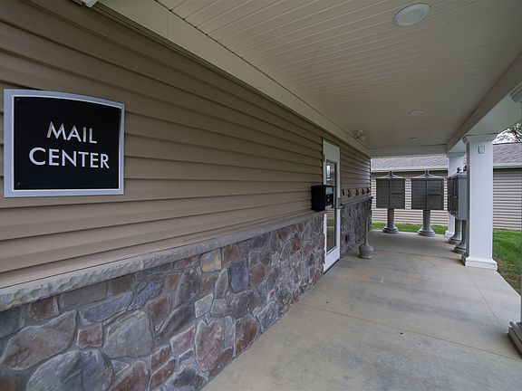 5th image of 200 Burkett Ln #2