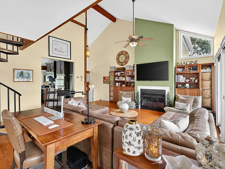 13074 La Mirada Cir — Photo 29