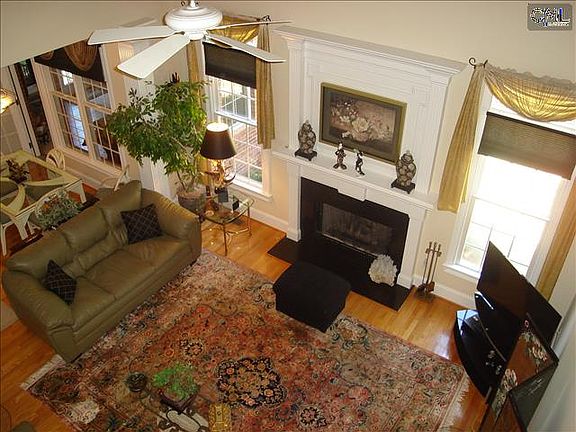 5th image of 316 Old Wood Dr