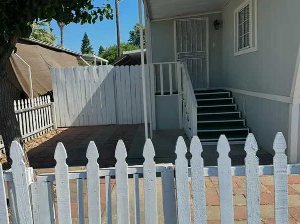 907 Bourn Dr #129, Woodland, CA 95776