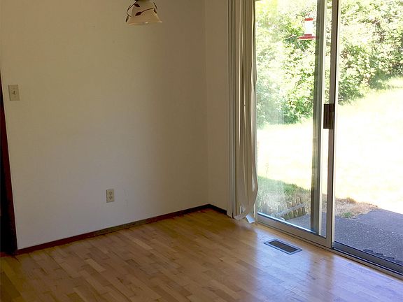 5th image of 531 S 14th St