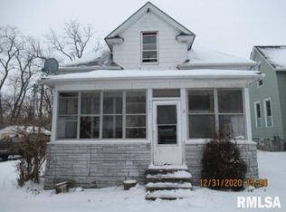 112 S Rolff St, Davenport, IA 52804