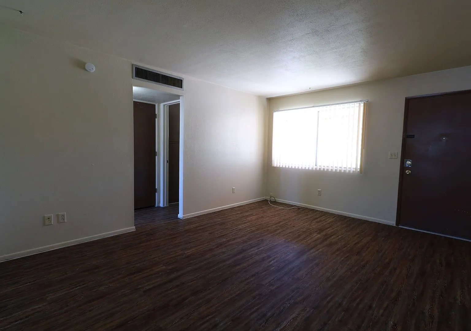 Lee5420-5440 — Photo 3