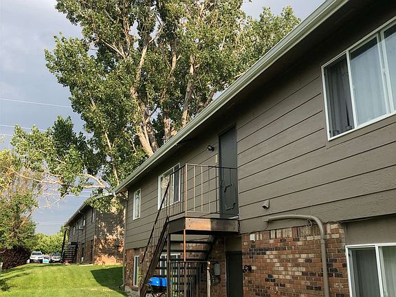 3rd image of 3106 Palm Ct #8