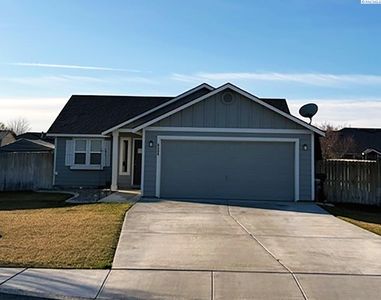 6406 Glacier Peak Dr, Pasco, WA, 99301