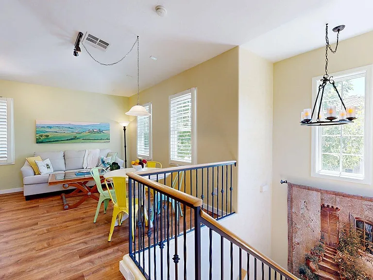 4063 E Windsor Dr — Photo 8