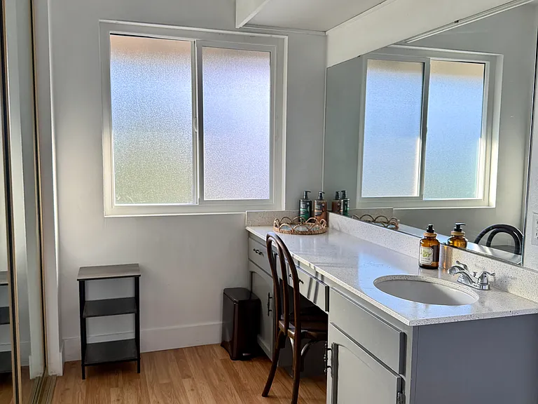 12822 Avenida La Valencia — Photo 27