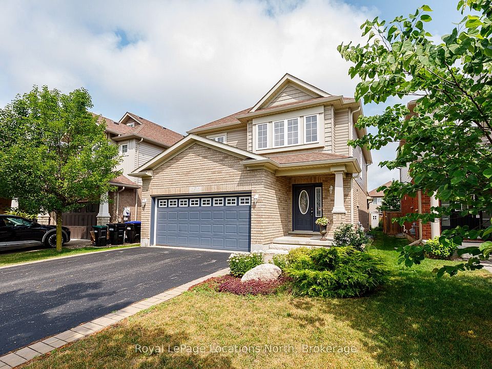 1st image of 7 Kayla Cres