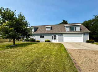 201 E 7th St, Plankinton, SD 57368