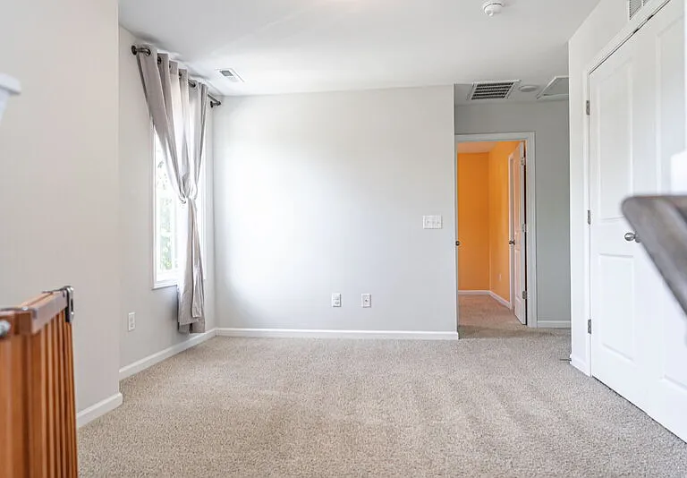 130 Henley Pl — Photo 12