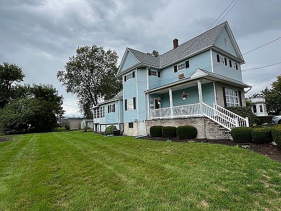 4th image of 3208 Birney Ave