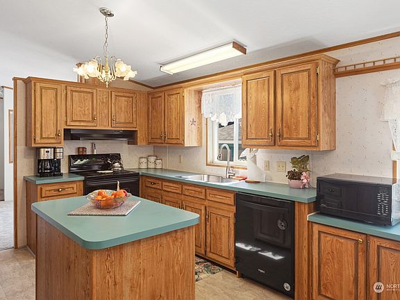 5th image of 6941 Taurus Lane NE
