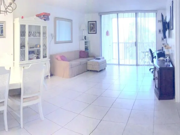 3121 NW 47th Ter, Fort Lauderdale, FL 33319