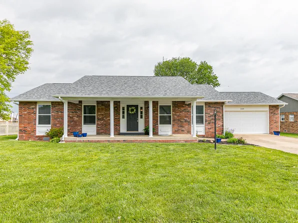 2109 W Jackson Street, Bolivar, MO 65613