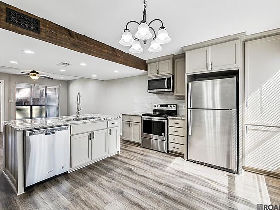4th image of 4253 Jefferson Woods Dr APT D