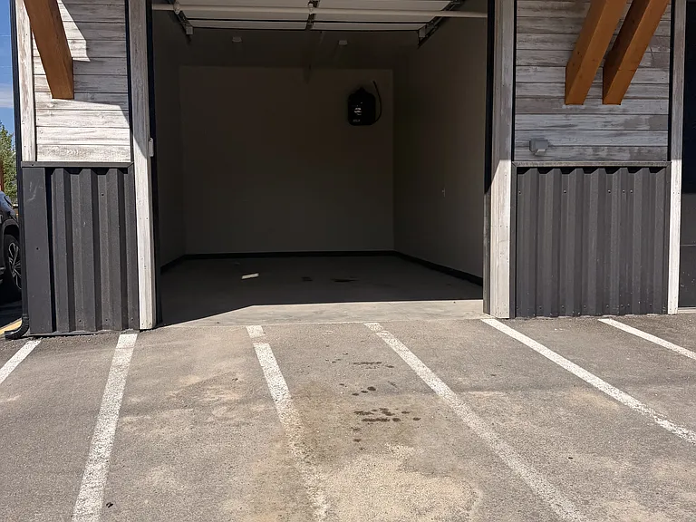 94 Emerger Ave #A — Photo 1