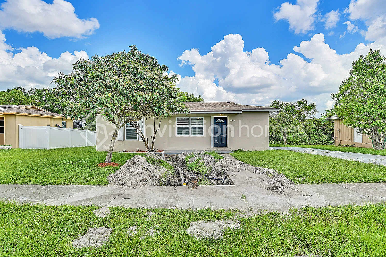 1095 Saxon Blvd Deltona, FL 32725 — Photo 1