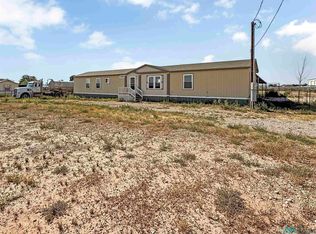 105 E Harkness Rd, Carlsbad, NM 88220