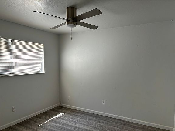 4th image of 22 S Lake Dr APT B