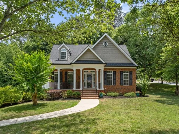 6655 Lake Dale Way, Clemmons, NC 27012