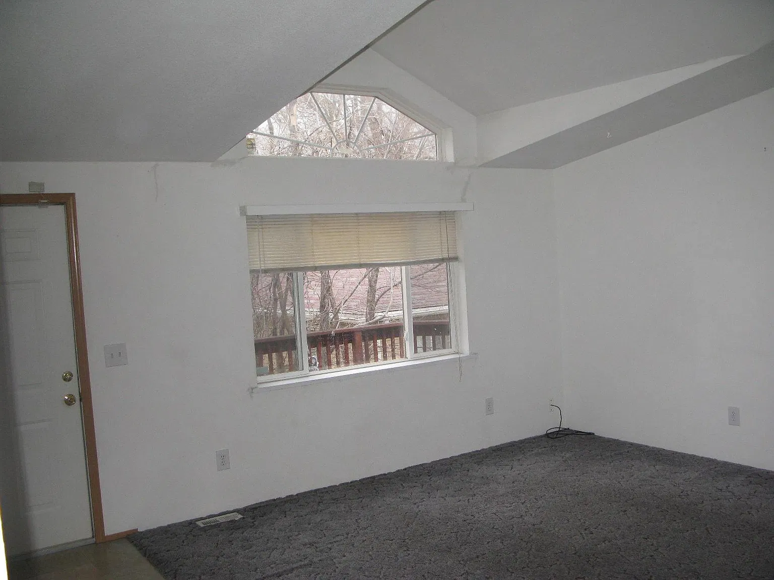 3 bed, 1600 sqft, $2,100 — Photo 3