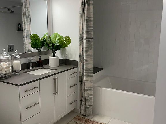 5th image of 7210 NW 114th Ave #111
