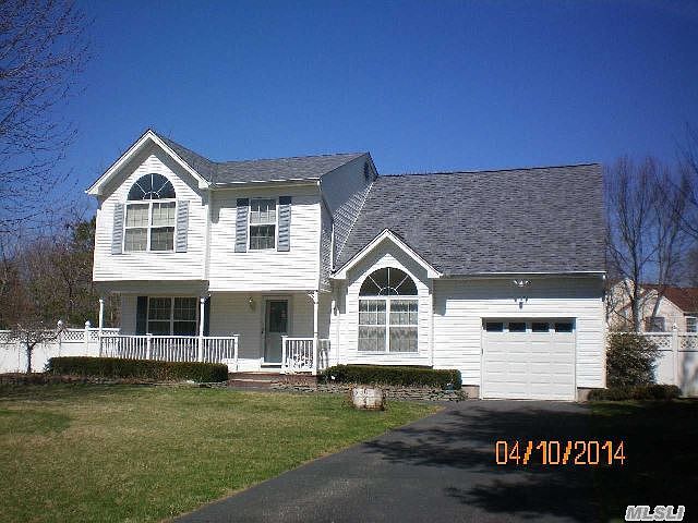1st image of 7 Island Bay Ave