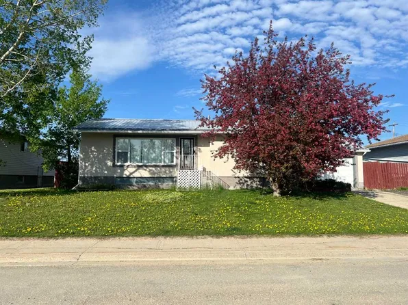712 N 3rd Ave, Fox Creek, AB T0H 1P0