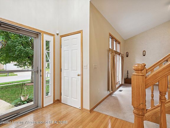 4th image of 2631 Sanibel Holw